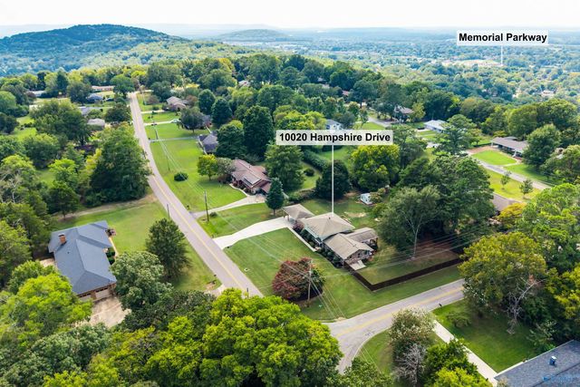 10020 Hampshire Drive SE, Huntsville, AL 35803