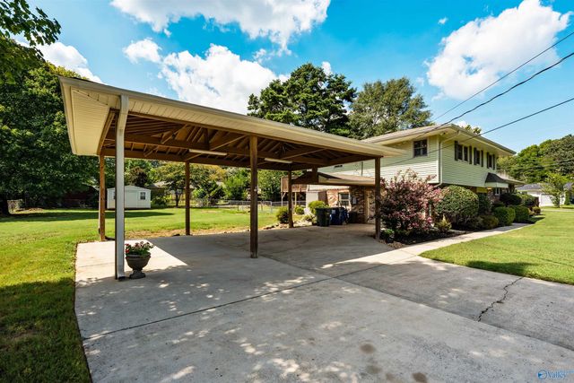10020 Hampshire Drive SE, Huntsville, AL 35803