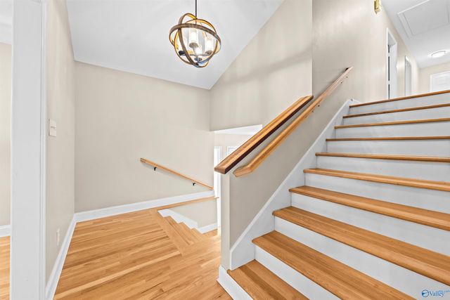 10020 Hampshire Drive SE, Huntsville, AL 35803