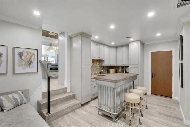2808 W Oceanfront, Newport Beach, CA 92663