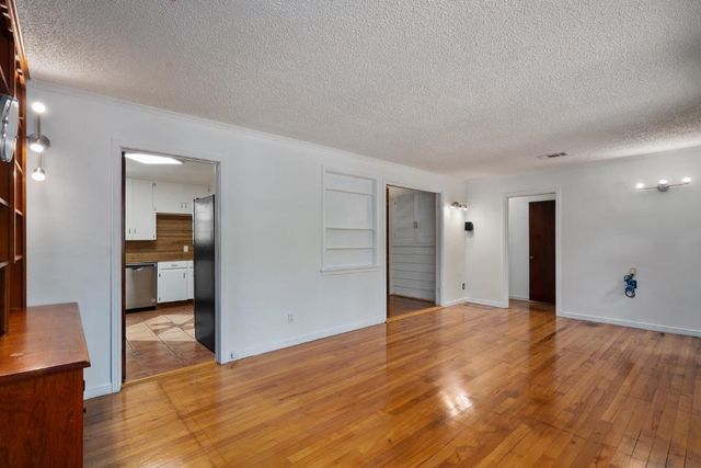1212 Bentwood RD, Austin, TX 78722