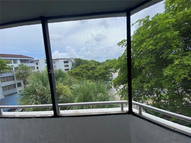 8365 SW 152nd Ave C-416, Miami, FL 33193