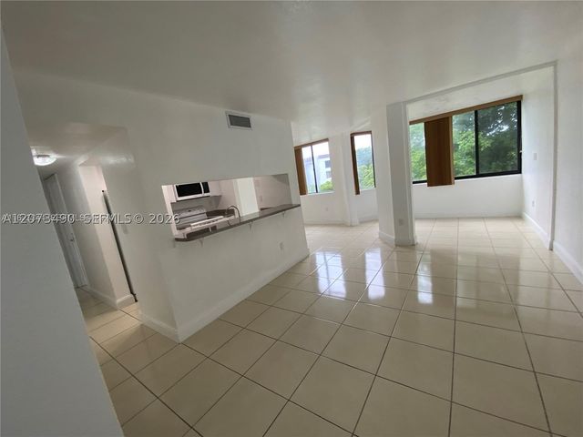 8365 SW 152nd Ave C-416, Miami, FL 33193