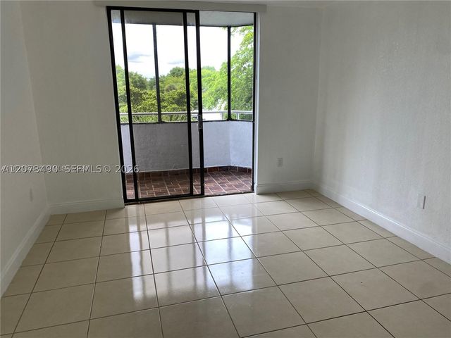 8365 SW 152nd Ave C-416, Miami, FL 33193