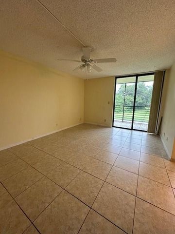 8050 W Mcnab Road 210, Tamarac, FL 33321