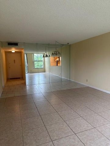 8050 W Mcnab Road 210, Tamarac, FL 33321