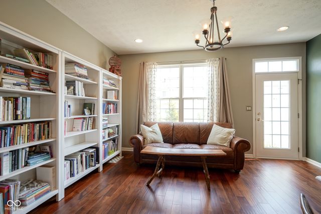 13535 Molique Boulevard, Fishers, IN 46037