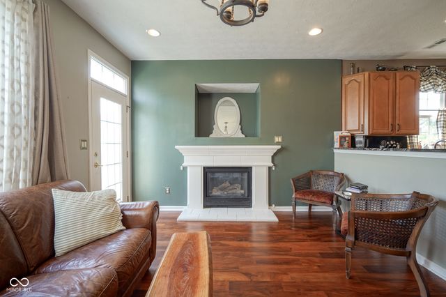 13535 Molique Boulevard, Fishers, IN 46037