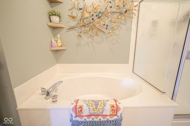 13535 Molique Boulevard, Fishers, IN 46037
