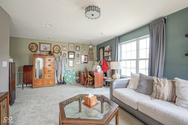 13535 Molique Boulevard, Fishers, IN 46037