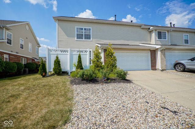 13535 Molique Boulevard, Fishers, IN 46037
