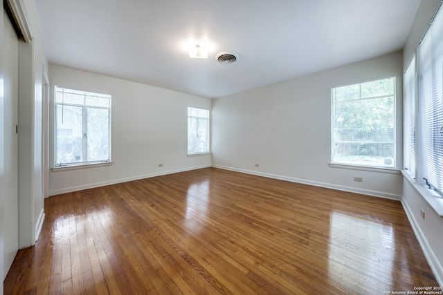 203 Lindell, San Antonio, TX 78212