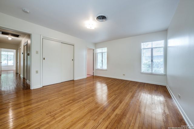 203 Lindell, San Antonio, TX 78212