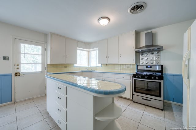 203 Lindell, San Antonio, TX 78212