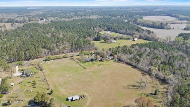 2222 John Henry Store Road, Currie, NC 28435