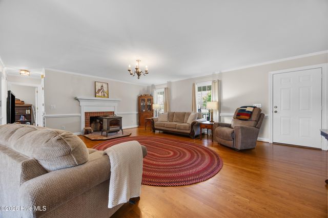 2222 John Henry Store Road, Currie, NC 28435