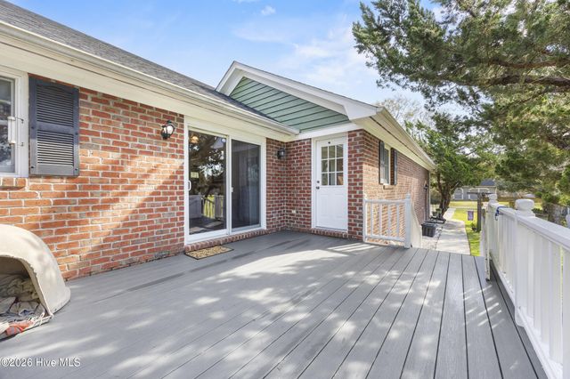 2222 John Henry Store Road, Currie, NC 28435