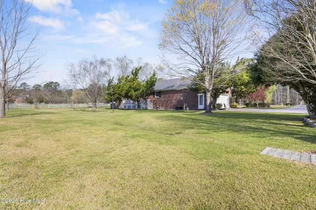 2222 John Henry Store Road, Currie, NC 28435