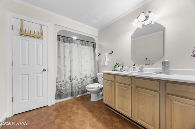 2222 John Henry Store Road, Currie, NC 28435