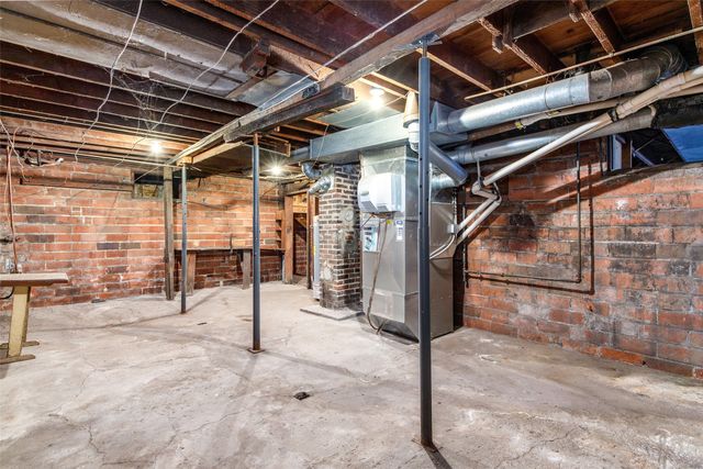 209 S Kellogg Street, Ames, IA 50010