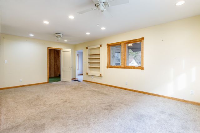 209 S Kellogg Street, Ames, IA 50010