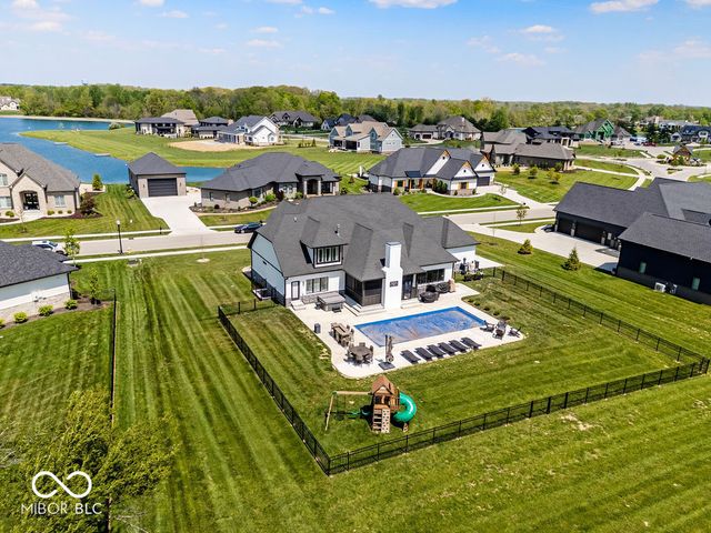 3966 Chapel Hill Court, Bargersville, IN 46106