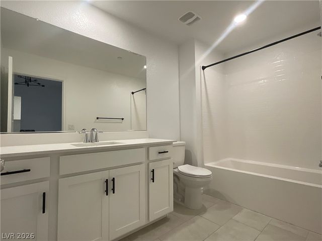 6256 Foxes Dale Street, Las Vegas, NV 89166