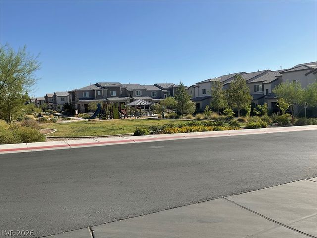 6256 Foxes Dale Street, Las Vegas, NV 89166