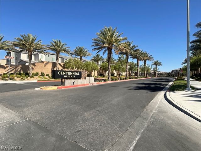 6256 Foxes Dale Street, Las Vegas, NV 89166