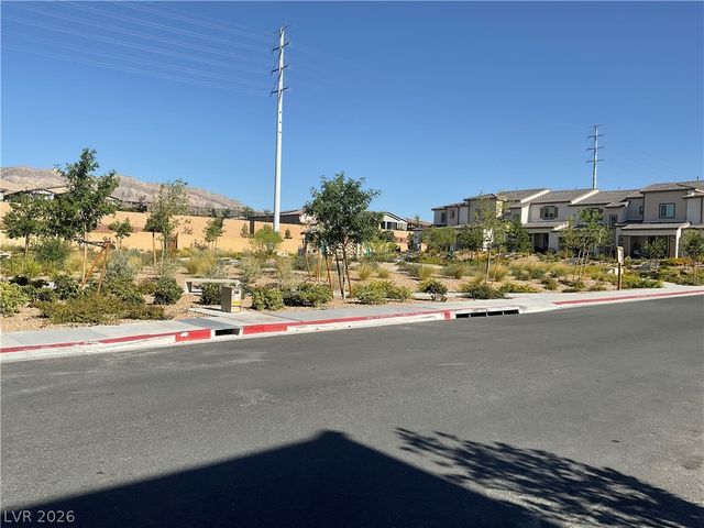 6256 Foxes Dale Street, Las Vegas, NV 89166