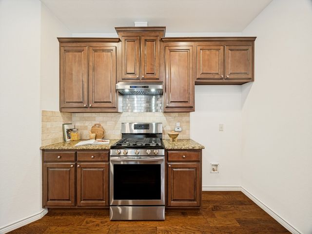 4221 Comanche Drive, Carrollton, TX 75010
