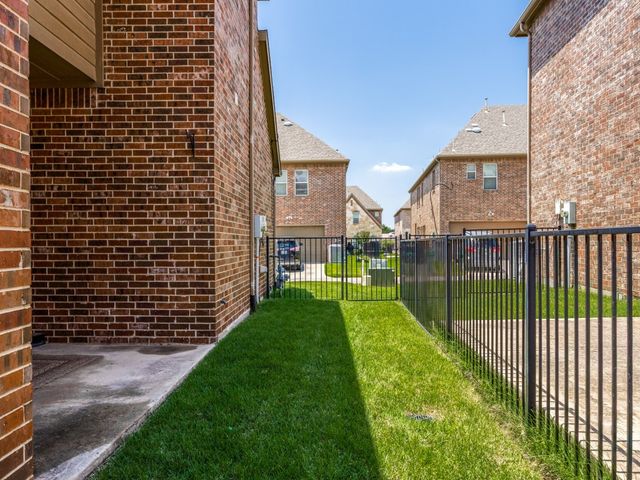4221 Comanche Drive, Carrollton, TX 75010