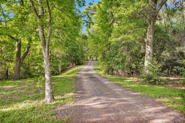 13250 Fm 830 Road, Willis, TX 77318