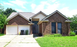 803 Ashmount Lane, Arlington, TX 76017