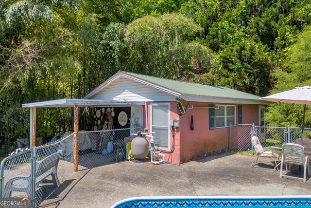 1973 Falls Road, Toccoa, GA 30577