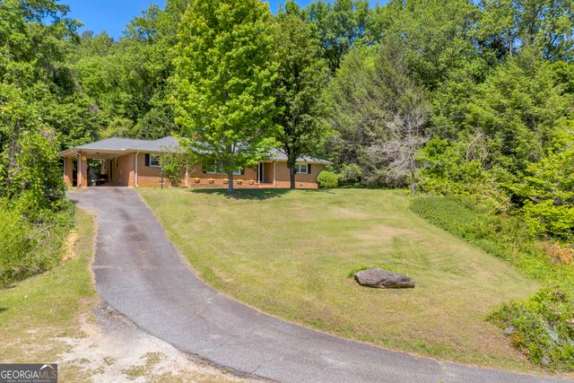1973 Falls Road, Toccoa, GA 30577