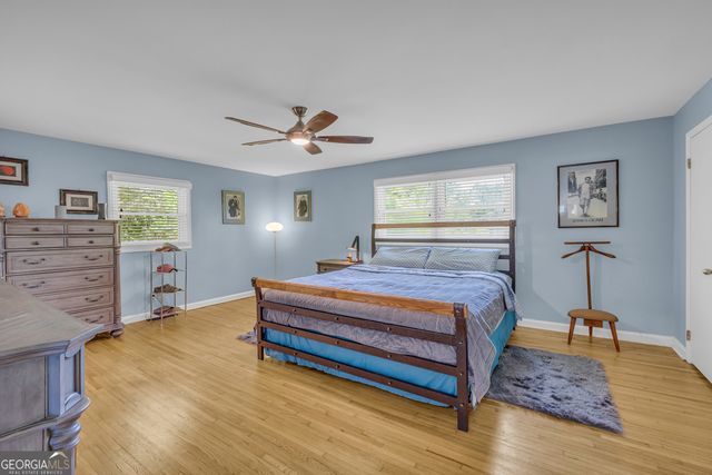 1973 Falls Road, Toccoa, GA 30577