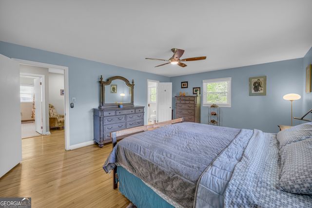 1973 Falls Road, Toccoa, GA 30577