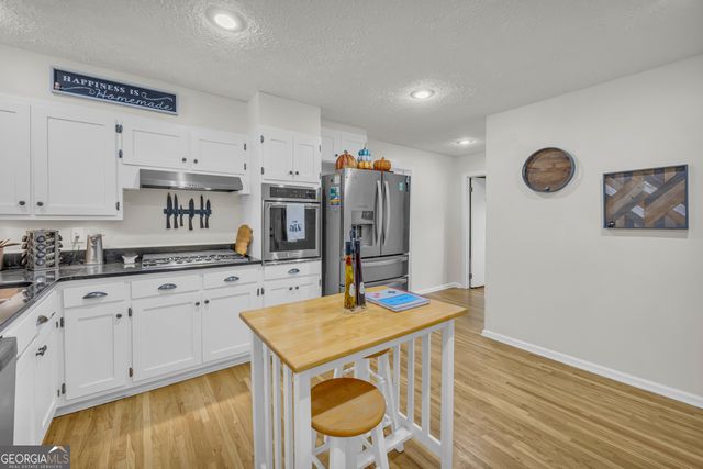 1973 Falls Road, Toccoa, GA 30577