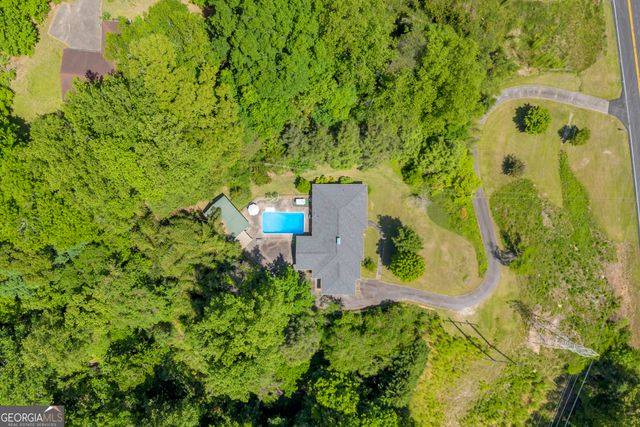 1973 Falls Road, Toccoa, GA 30577