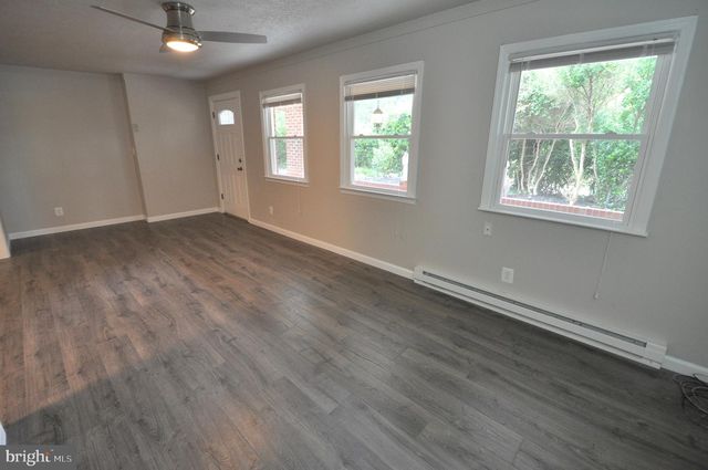 17810 BATESTOWN RD, Dumfries, VA 22026