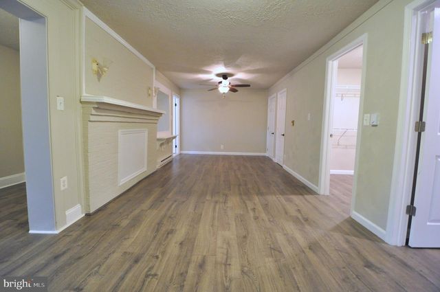 17810 BATESTOWN RD, Dumfries, VA 22026