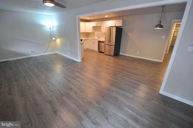 17810 BATESTOWN RD, Dumfries, VA 22026