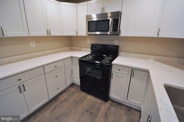 17810 BATESTOWN RD, Dumfries, VA 22026