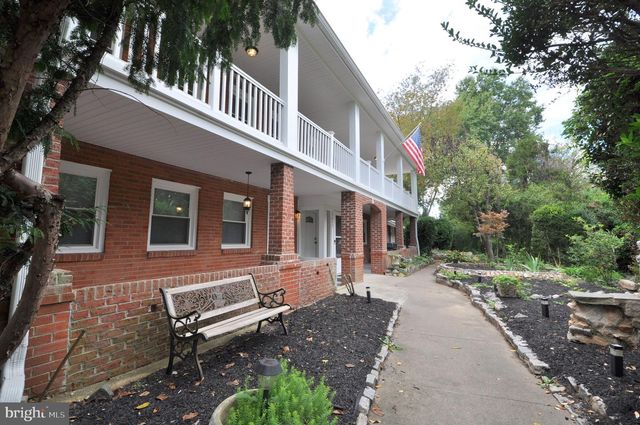 17810 BATESTOWN RD, Dumfries, VA 22026