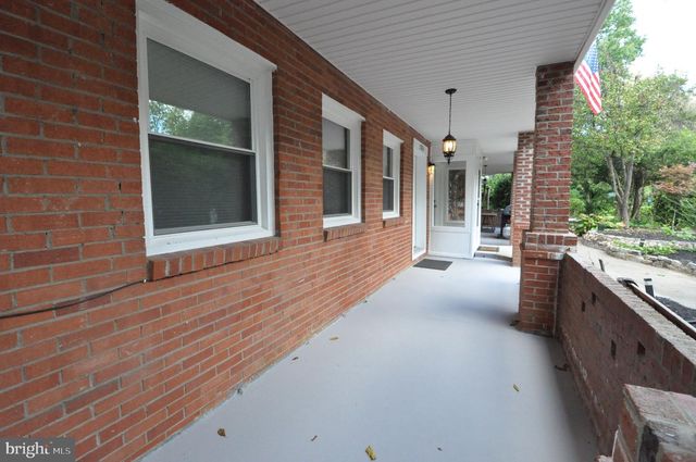 17810 BATESTOWN RD, Dumfries, VA 22026