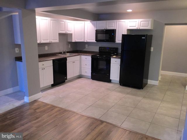 17810 BATESTOWN RD, Dumfries, VA 22026