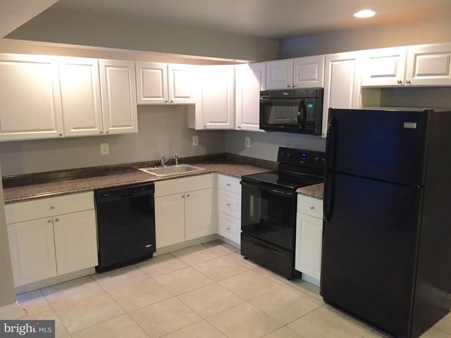 17810 BATESTOWN RD, Dumfries, VA 22026