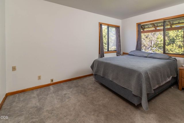 52971 Bridge Drive, La Pine, OR 97739