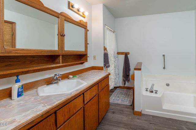 52971 Bridge Drive, La Pine, OR 97739
